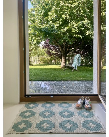 Vinyl Teppich - FLOWER Lagoon Brita Sweden outdoor tepiche wetterfest wohnzimmer küchenteppich waschbar küchenläufer kaufen