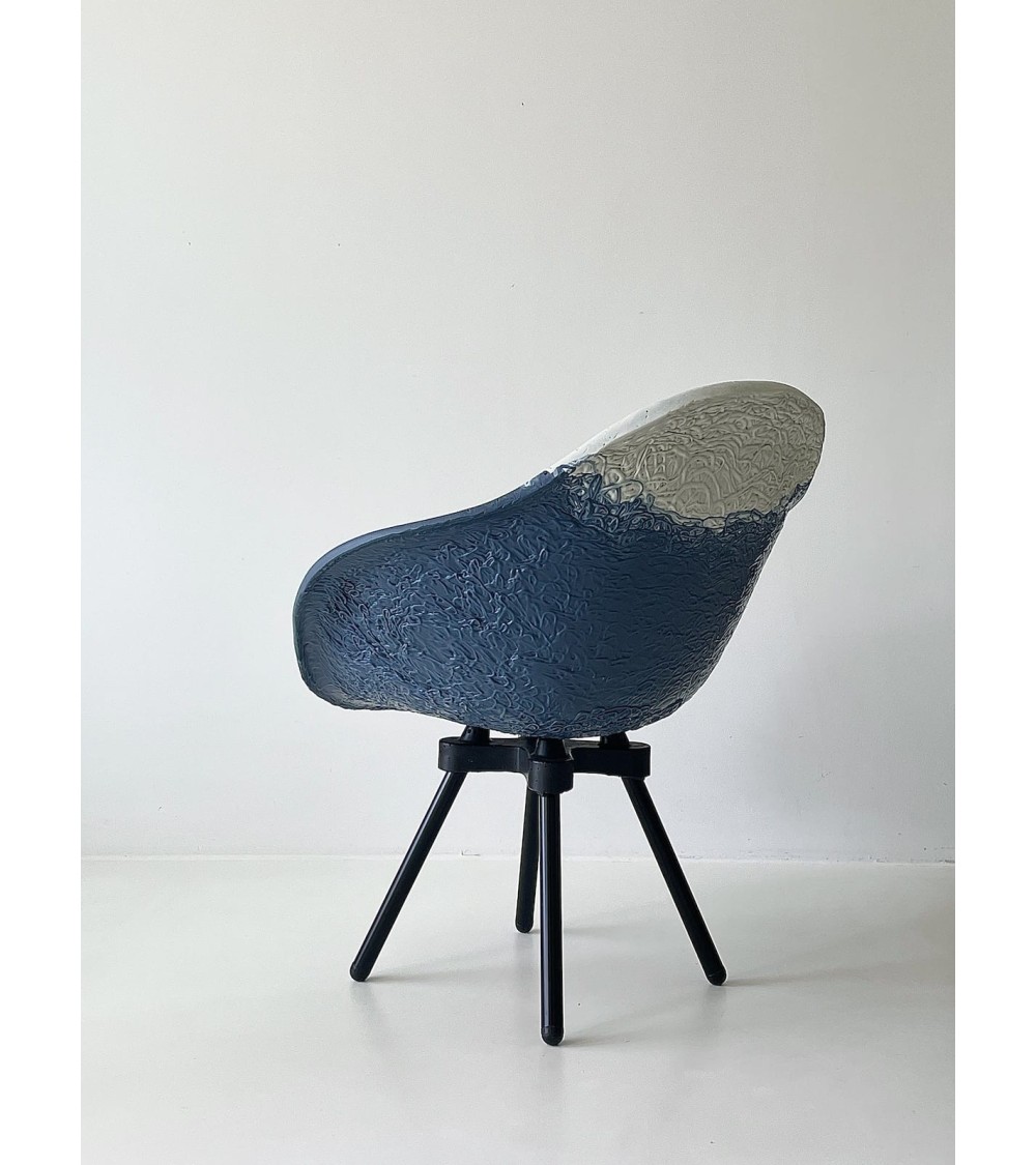 Fauteuil design GRAVÊNE 7.0 - Blanc & Bleu Maximum Paris relaxant confortable allaitement maison salon
