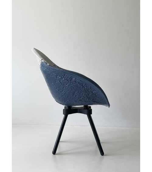 Fauteuil design GRAVÊNE 7.0 - Blanc & Bleu Maximum Paris relaxant confortable allaitement maison salon