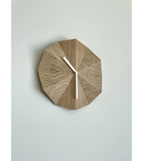 Delta Clock Chêne - Horloge murale en bois Lawa Design de table design originale cuisine salon
