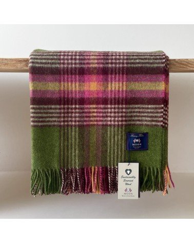 Christchurch Apple - Pure new wool blanket Bronte by Moon warm cozy soft sofa throw blanket picnic throws and blankets