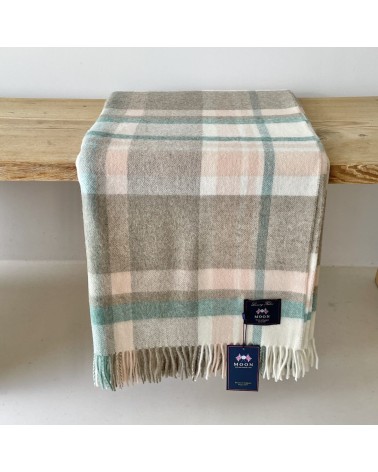 Portree Natural / Rose - Merino wool blanket Bronte by Moon best for sofa throw warm cozy soft