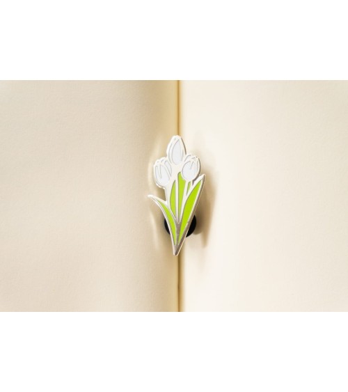Enamel Pin - White Tulip Creative Goodie broches and pins hat pin badges collectible