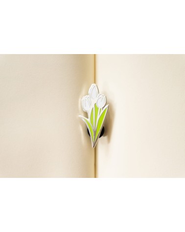 Enamel Pin - White Tulip Creative Goodie broches and pins hat pin badges collectible