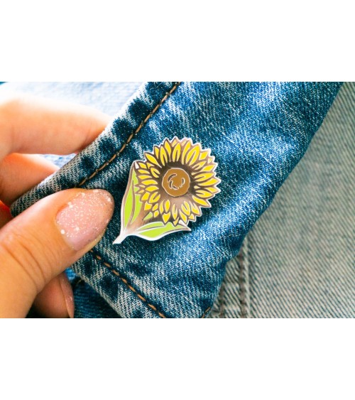 Enamel Pins - sunflower Creative Goodie broches and pins hat pin badges collectible