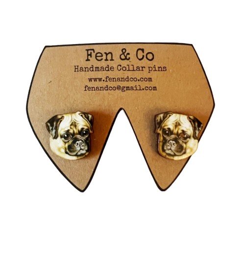 Fawn Pug - 2 Wooden pins Fen & Co broches and pins hat pin badges collectible