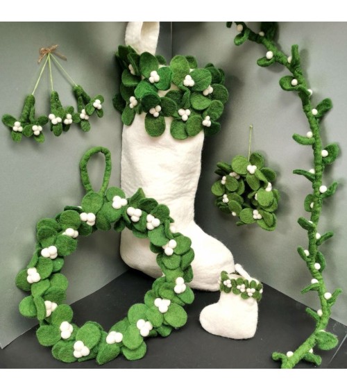 Rametto di vischio in feltro - Decorazione natale Felt so good Decorazioni natalizie eleganti particolari decoro natale decor...