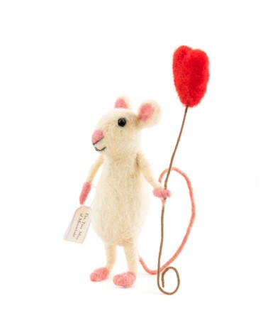 Kenza with her heart-shaped balloon - Decorative object Sew Heart Felt original kitatori switzerland