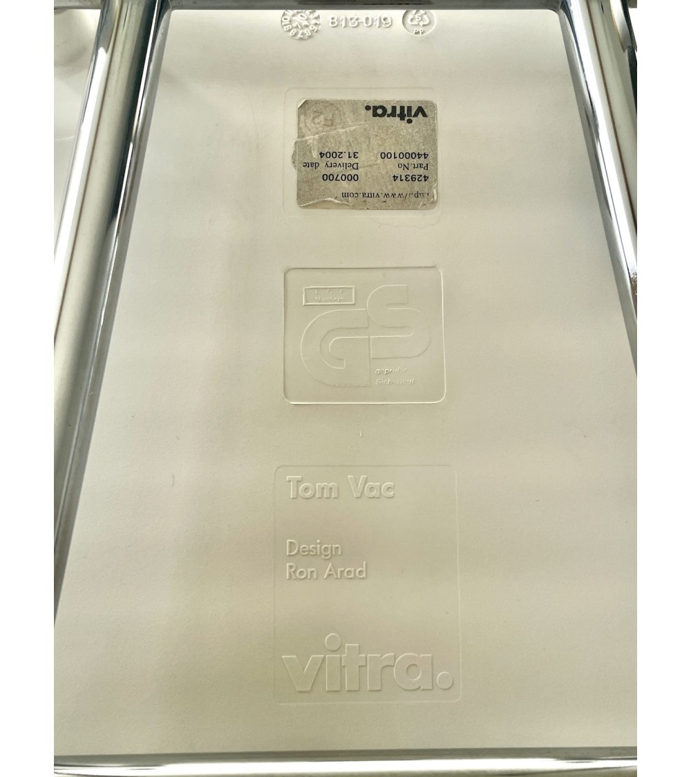 Tom Vac Chair - VITRA - Second Hand kitatori switzerland vintage furniture design classics