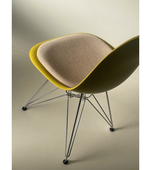 Eames Plastic Side Chair DSR - VITRA - Second Hand kitatori switzerland vintage furniture design classics