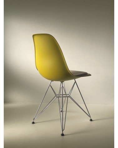 Eames Plastic Side Chair DSR - VITRA - Gebraucht kitatori vintage shop design klassiker bern basel zürich