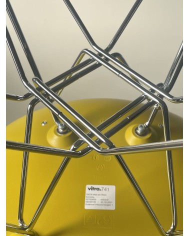 Eames Plastic Side Chair DSR - VITRA - Gebraucht kitatori vintage shop design klassiker bern basel zürich