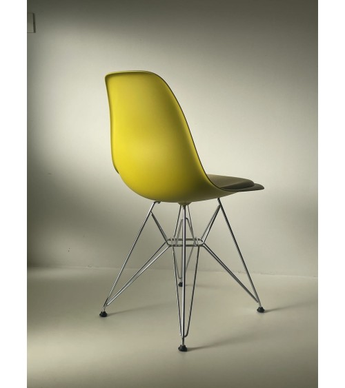 Eames Plastic Side Chair DSR - VITRA - Gebraucht kitatori vintage shop design klassiker bern basel zürich