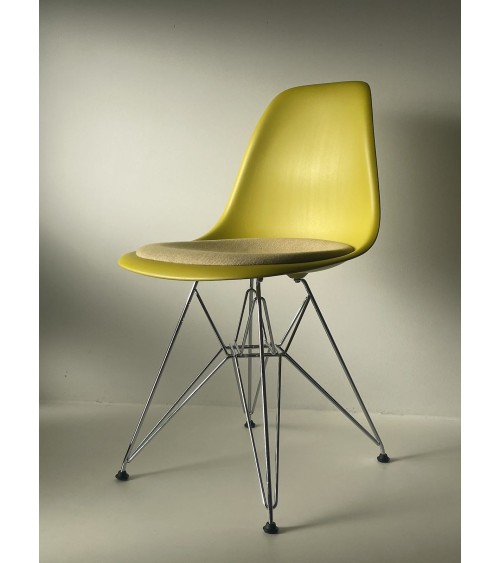 Eames Plastic Side Chair DSR - VITRA - Gebraucht kitatori vintage shop design klassiker bern basel zürich