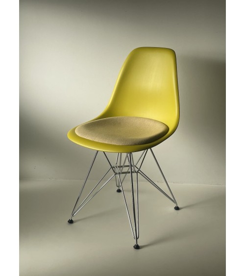 Eames Plastic Side Chair DSR - VITRA - Gebraucht kitatori vintage shop design klassiker bern basel zürich