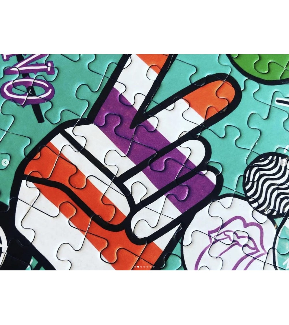 Pinned - Puzzle 1000 pièces Happily Puzzles jeu de puzzle design original moderne cool