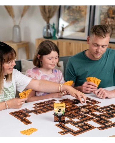 Bandido - Cooperative strategy game Helvetiq kids board game two plawers fun adult party games