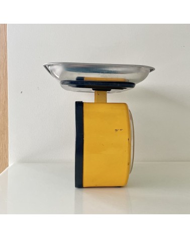 Bilancia da cucina vintage - Laica - Anni '70 kitatori mobili Oggetto di design vintage svizzera
