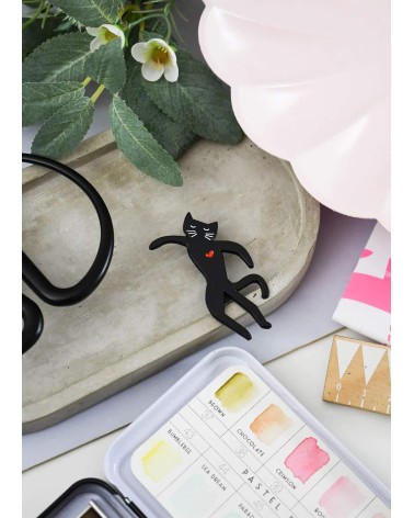 Pin's chat - Catisse icatrus Niaski pins rare métal originaux bijoux suisse