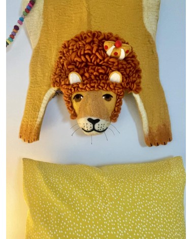 Leopold il leone - Tappeto animale in lana Sew Heart Felt tappeti in lana naturale fatti a mano Tappeto animali bambini