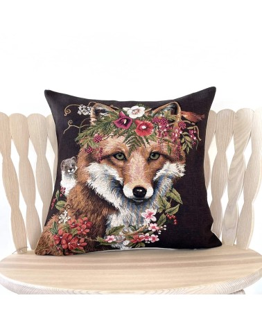 Fox and ermine - Cushion cover Yapatkwa best throw pillows sofa cushions covers decorative