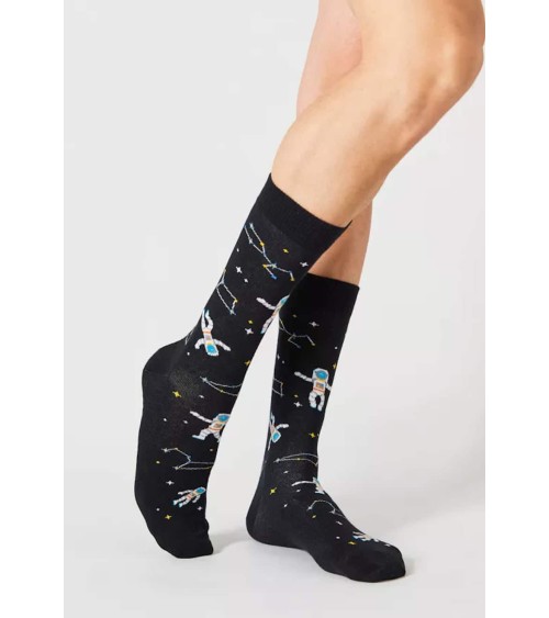 BeCosmos - Calzini neri Besocks calze da uomo per donna divertenti simpatici particolari
