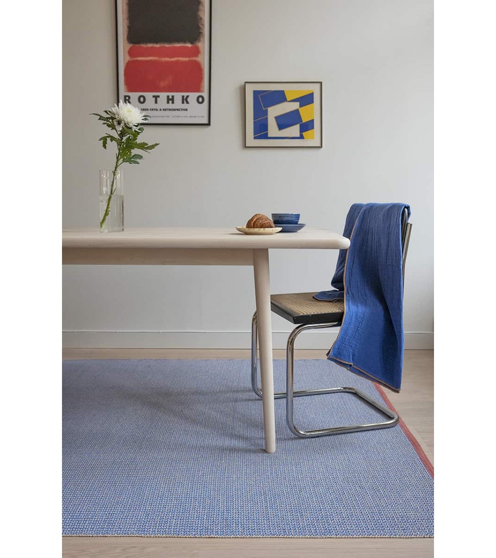 Benny Blue - Tapis vinyle tissé Brita Sweden tapis scandinave en vinyle lavable en machine de cuisine exterieur salon couloir