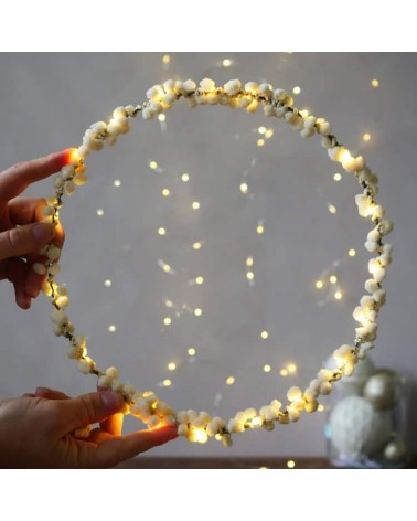 Kranz mit sanften weißen Pompons - Lichterkette Melanie Porter kaufen indoor schlafzimmer kinderzimmer