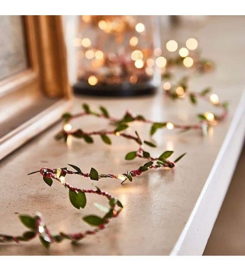 Green leaves - Fairy Light Garland Melanie Porter lighted illuminated decoration indoor bedroom