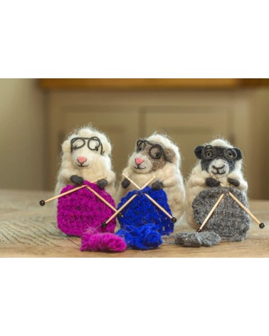 Nell - Sheep with purple knitting - Decorative object Sew Heart Felt original kitatori switzerland