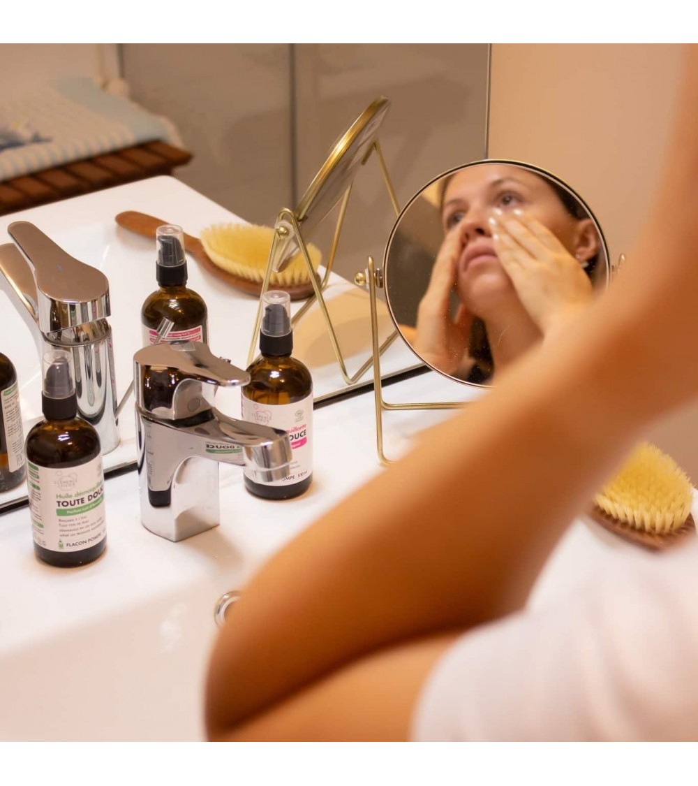 Cleansing oil - Almond milk fragrance Clémence et Vivien vegan cruelty free cosmetic compagnies