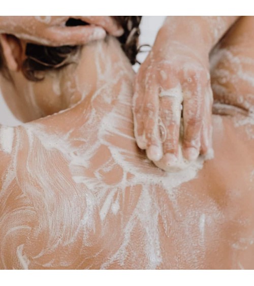 Macadamia e cereali - Scrub per il corpo, Sapone naturale Saly Savons saponi solidi naturali artiginali ecoligico
