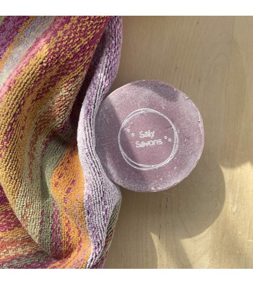 Ewe's milk & raspberry - Natural handmade soap Saly Savons hand good body face luxury soap