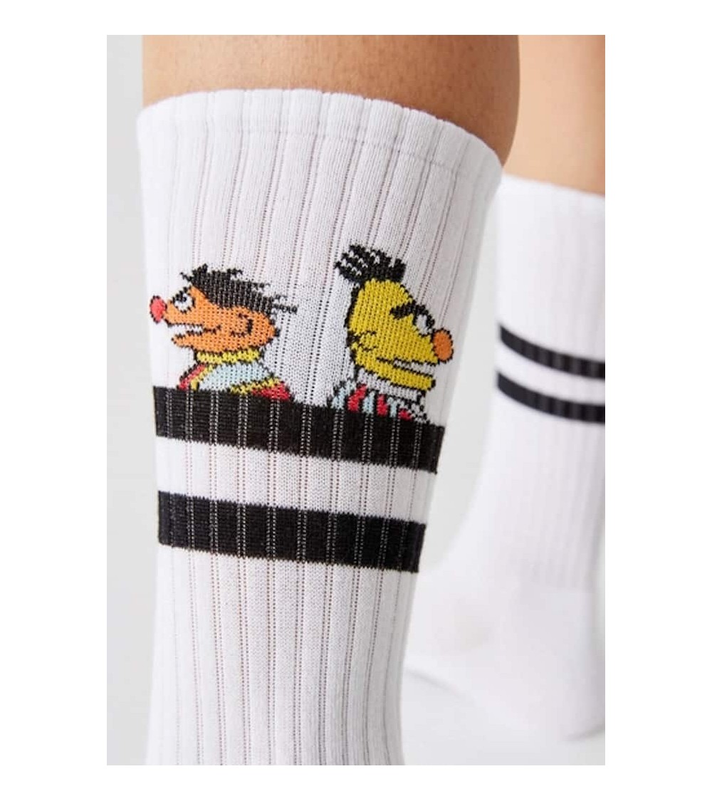 Be Sesame Street Epi & Blas - Chaussettes de sport blanches Besocks jolies chausset pour homme femme fantaisie drole originales