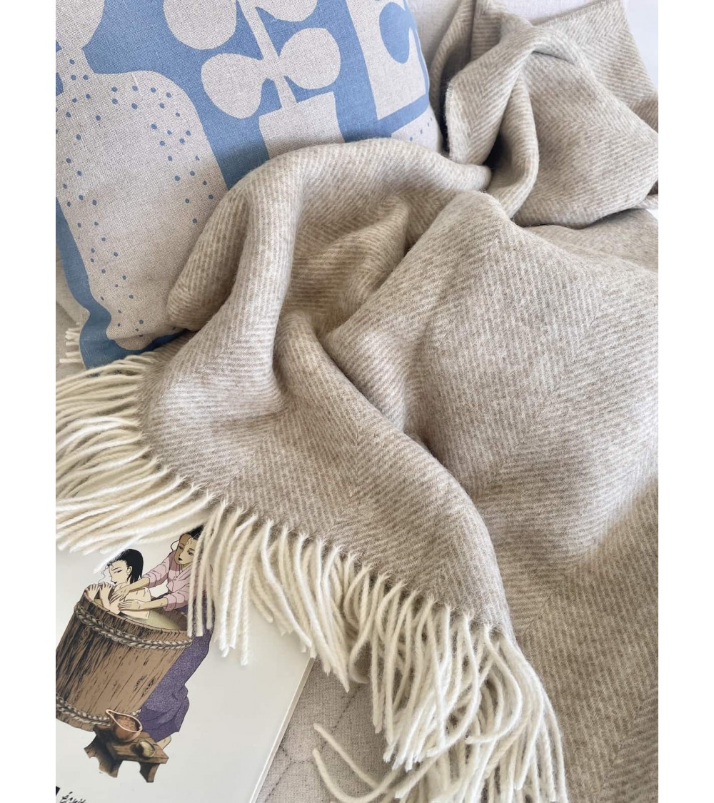Plaid chevron HERRINGBONE Natural - Couverture beige en laine Bronte by Moon un plaid cocooning couverture chaude douce plaid...
