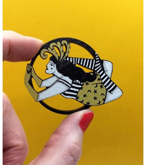 Acrobate de cirque - Broche en bois, bijoux fantaisie Su Owen pins rare métal originaux bijoux suisse