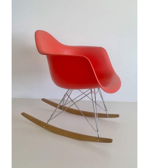 Eames Plastic Armchair RAR - VITRA - Usate kitatori mobili Oggetto di design vintage svizzera