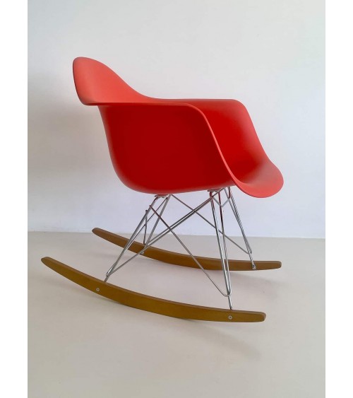 Eames Plastic Armchair RAR - VITRA - Usate kitatori mobili Oggetto di design vintage svizzera