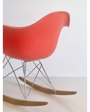 Eames Plastic Armchair RAR - VITRA - Usate kitatori mobili Oggetto di design vintage svizzera