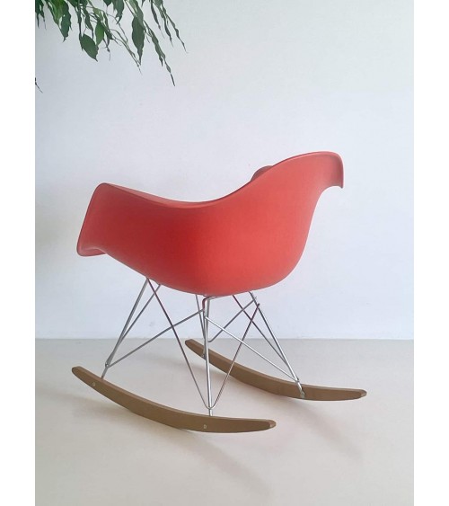 Eames Plastic Armchair RAR - VITRA - Usate kitatori mobili Oggetto di design vintage svizzera