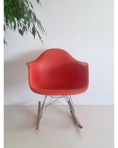 Eames Plastic Armchair RAR - VITRA - Usate kitatori mobili Oggetto di design vintage svizzera