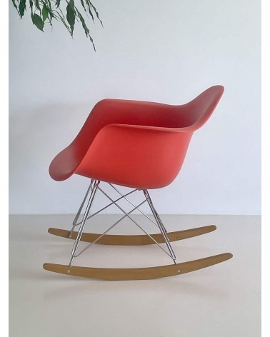 Eames Plastic Armchair RAR - VITRA - Usate kitatori mobili Oggetto di design vintage svizzera