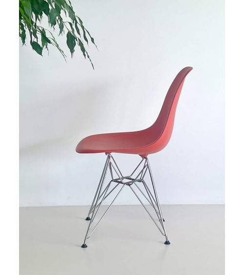 Eames Plastic Side Chair DSR - VITRA - Usate kitatori mobili Oggetto di design vintage svizzera