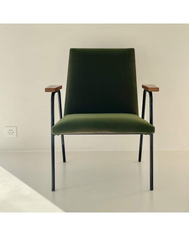 Vintage armchair - Pierre Guariche for Meurop kitatori switzerland vintage furniture design classics