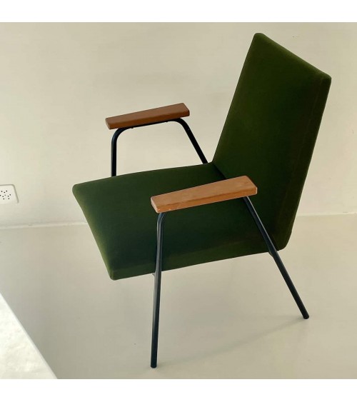 Vintage armchair - Pierre Guariche for Meurop kitatori switzerland vintage furniture design classics