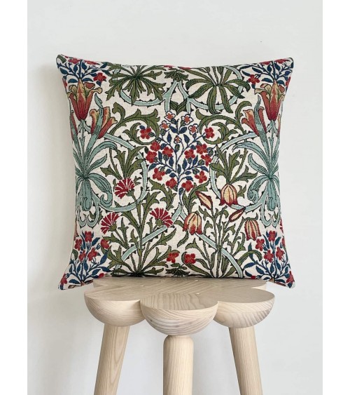Décor floral style William Morris - Housse de coussin Yapatkwa pour canapé decoratif salon chaise deco