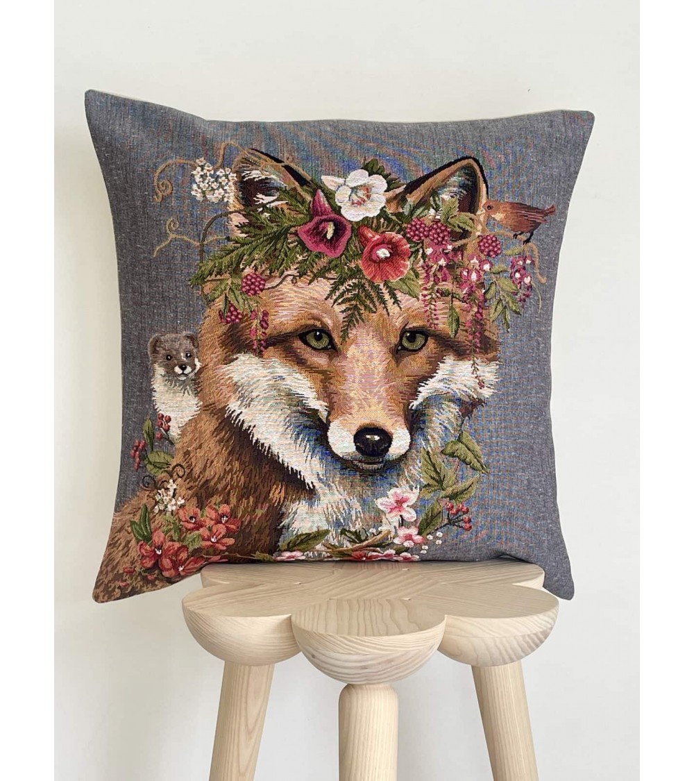 Fox and ermine - Cushion cover Yapatkwa decorative accent throw pillows cases sofa original