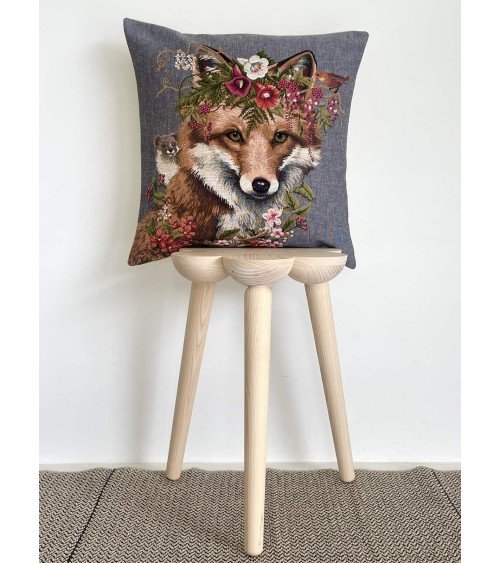 Fox and ermine - Cushion cover Yapatkwa decorative accent throw pillows cases sofa original