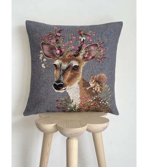 Biche et écureuil - Housse de coussin Yapatkwa coussins décoratifs pour canapé salon deco original suisse