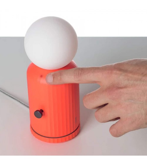 Skittle Lamp Corail - Lampe de table sans fil Lund London a poser de nuit led moderne originale design suisse